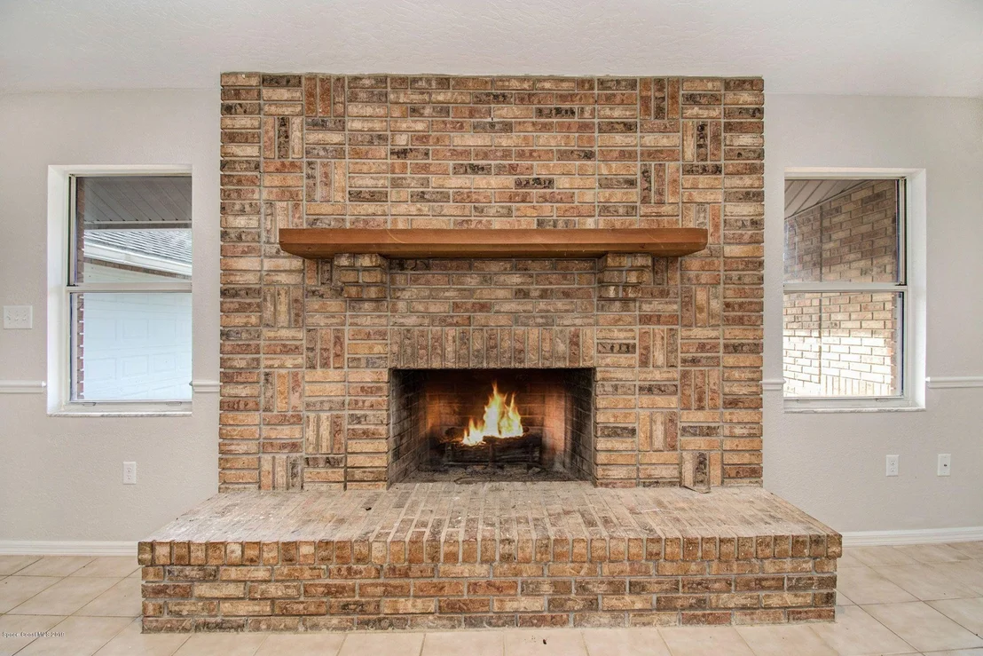 Photo of 5130 Evinrude Road