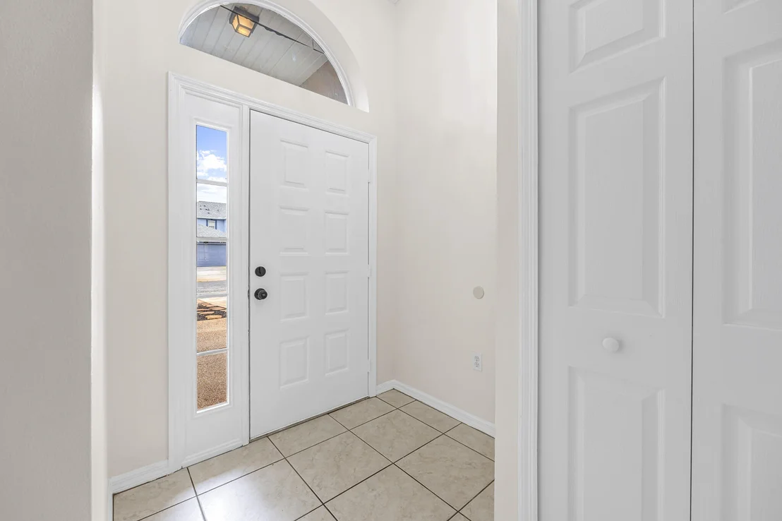Photo of 1660 Vista Lake Circle