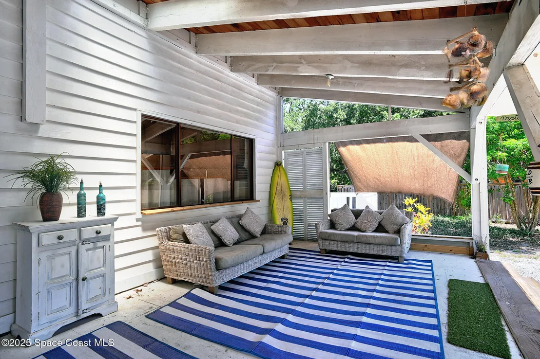 Photo of 5875 Riverside Drive