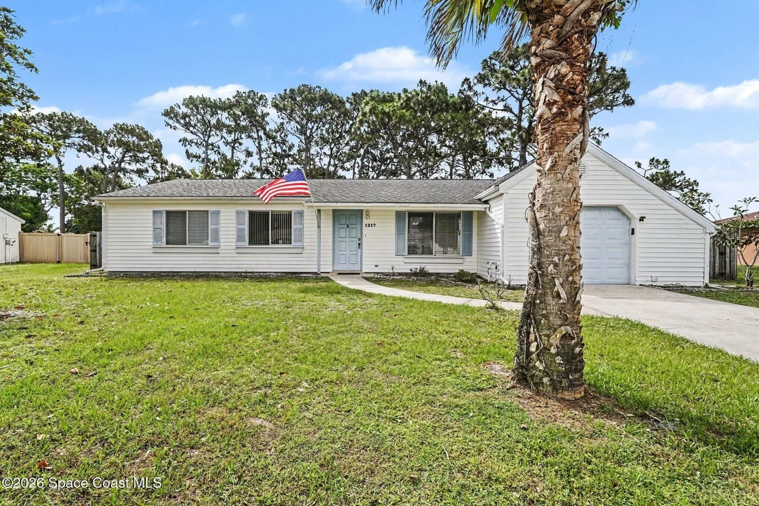 Photo of 1217 Ethel Circle NE