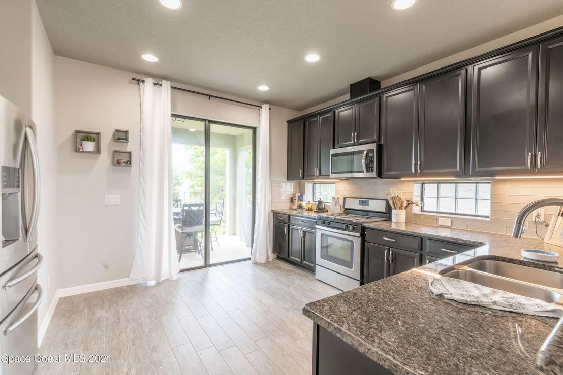 Photo of 2882 Amethyst Way
