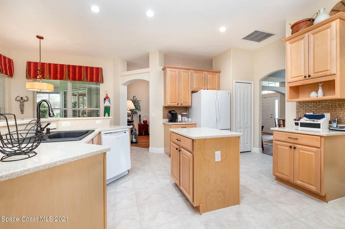 Photo of 6912 Keplar Drive