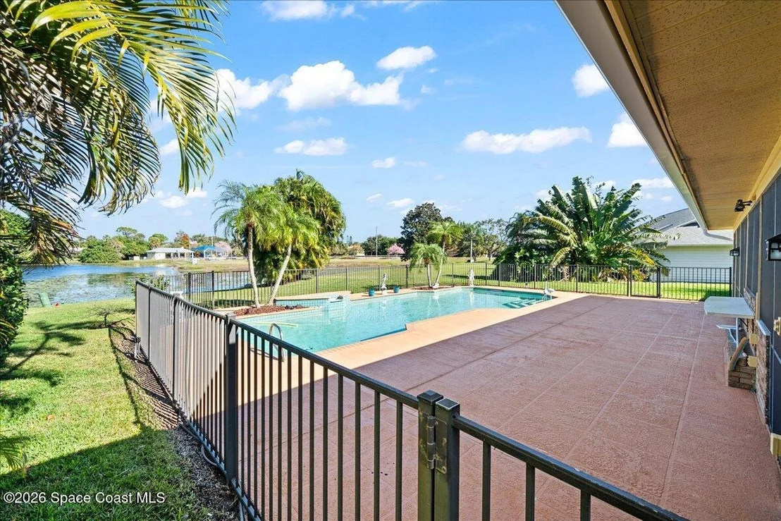Photo of 569 Crystal Lake Drive