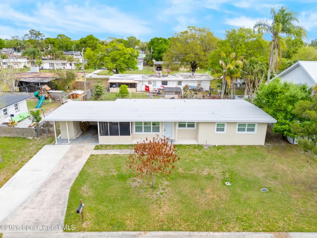 Photo of 1206 Alamanda Lane