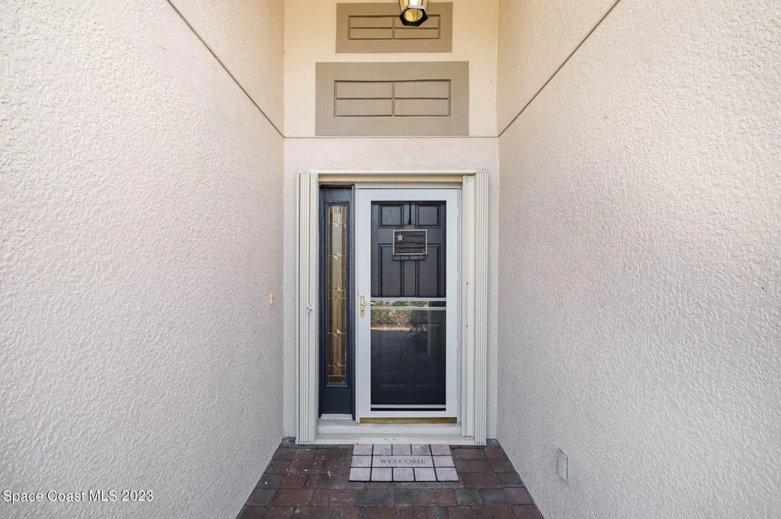 Photo of 7227 Broderick Drive