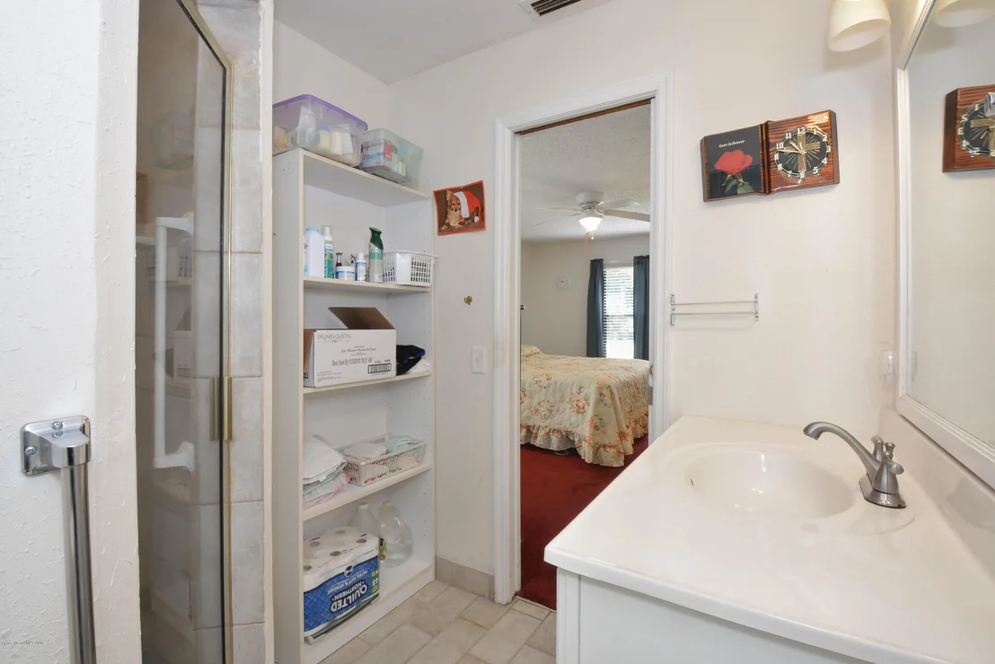 Photo of 7820 Sheridan Road