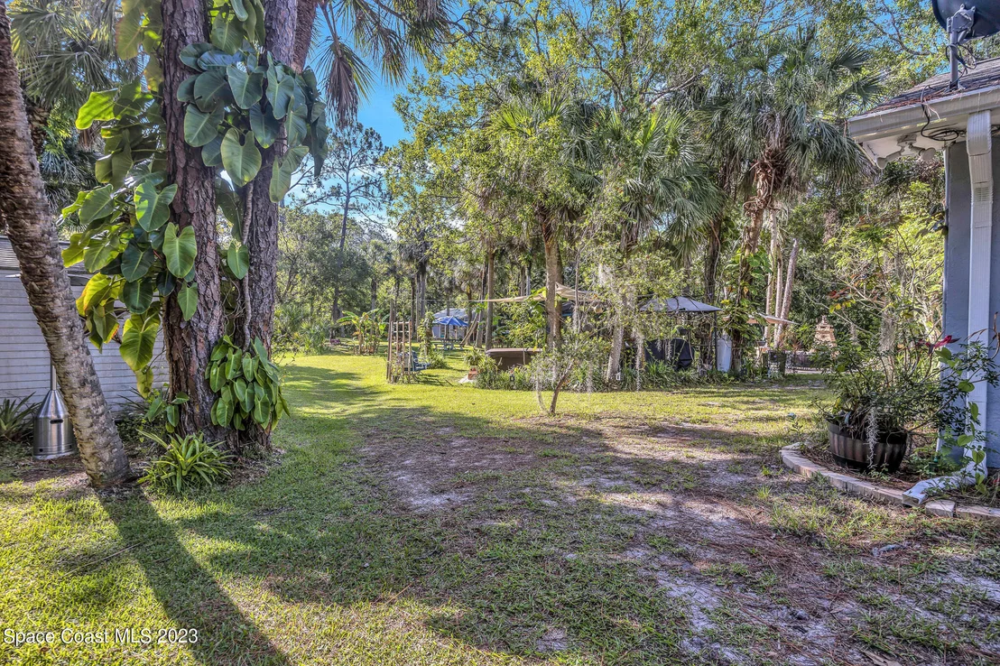 Photo of 2365 Homestead Lane