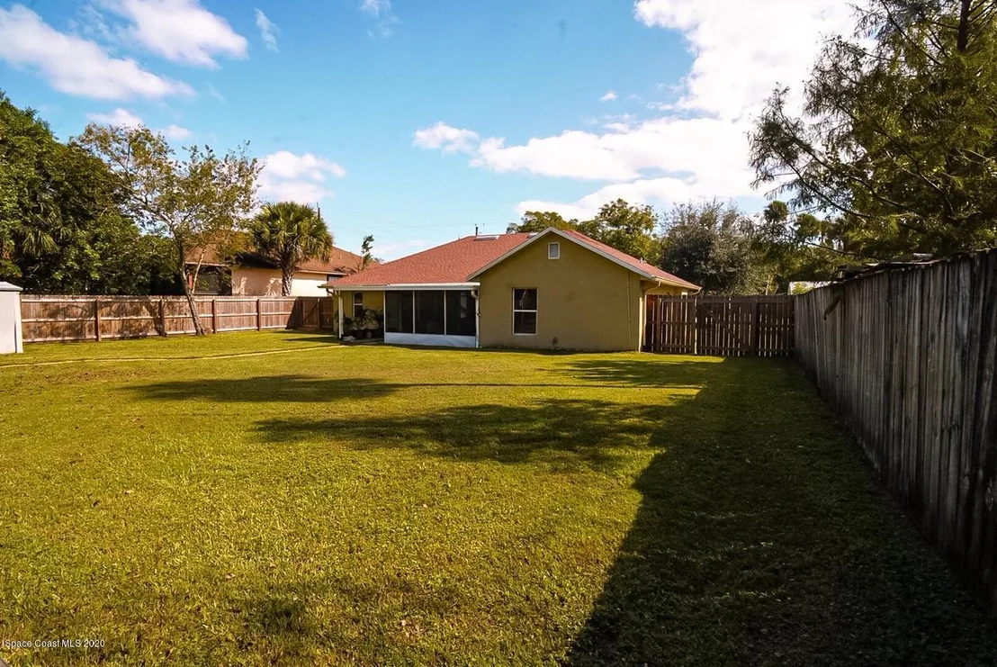 Photo of 255 Saldon Lane
