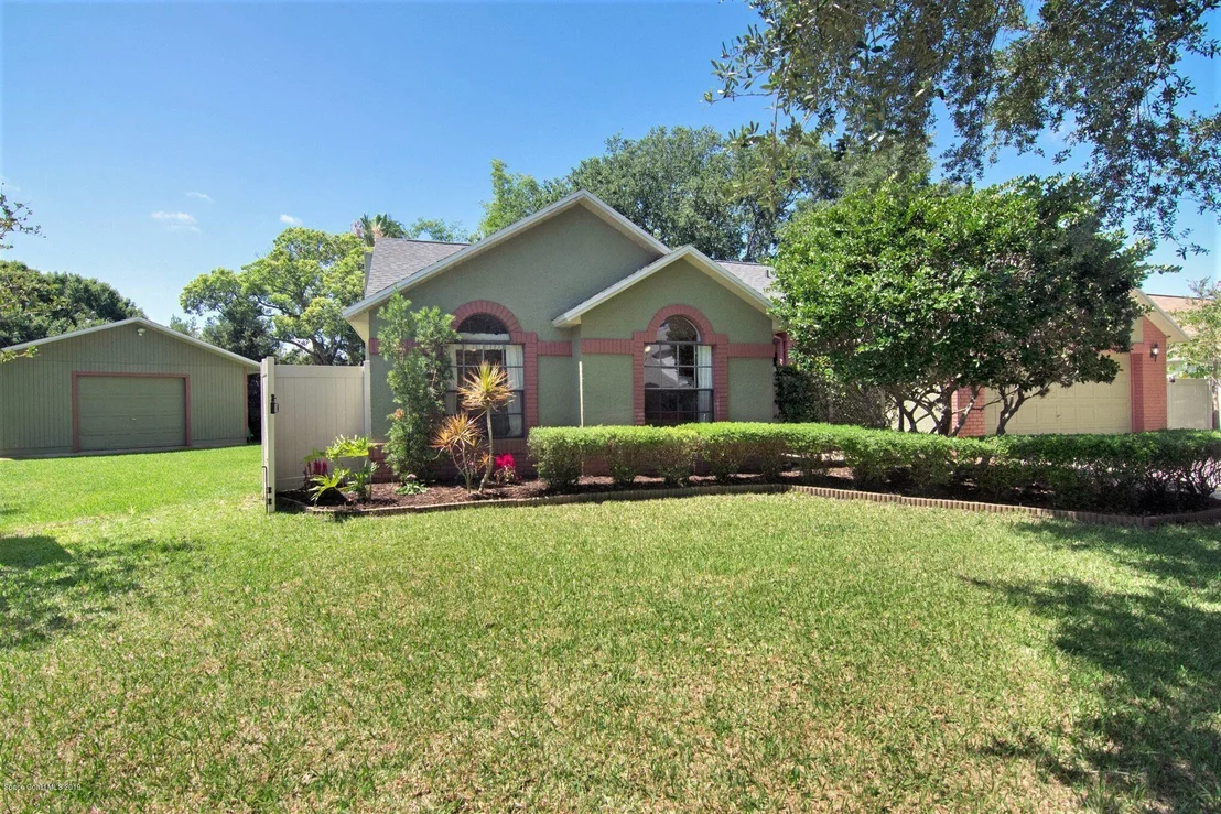 Photo of 855 Yorktowne Drive