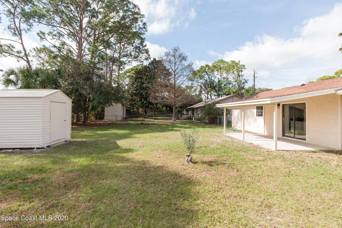 Photo of 6387 Hudson Road