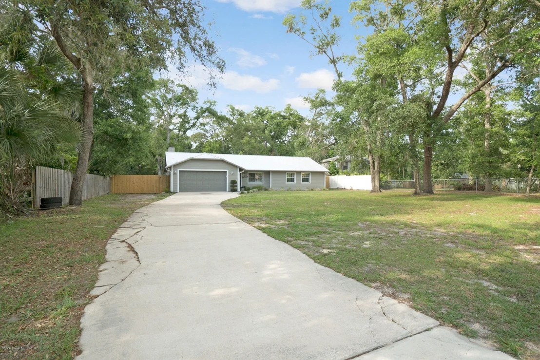 Photo of 3300 Parrish Road