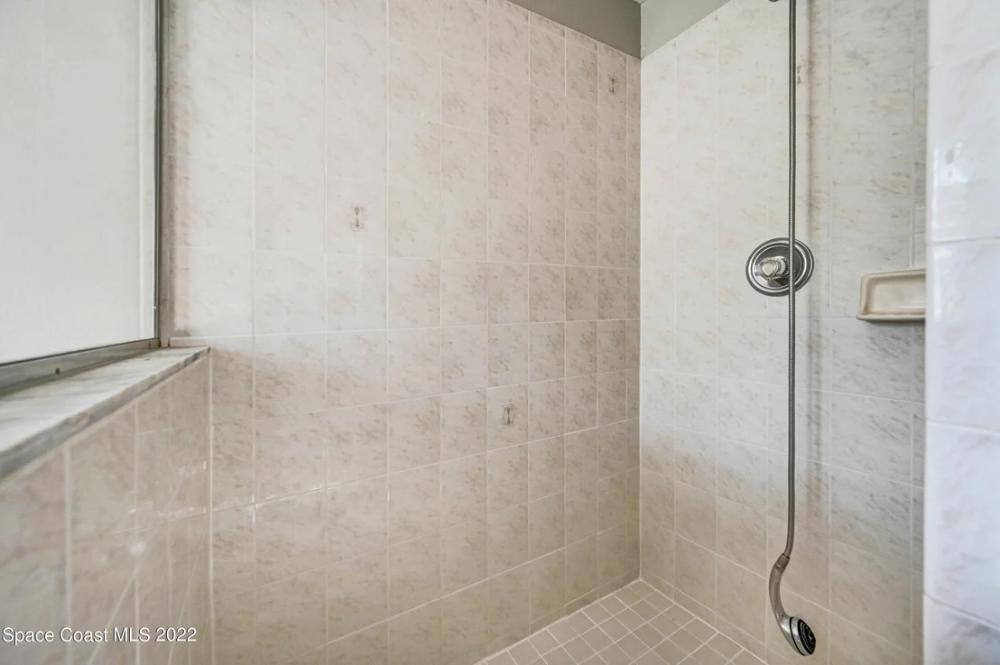 Photo of 1367 Hill Avenue