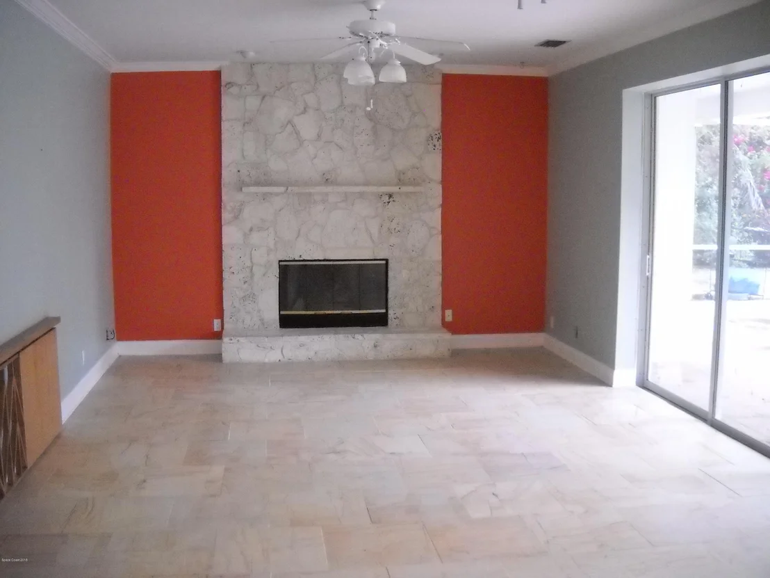 Photo of 775 Glengarry Drive