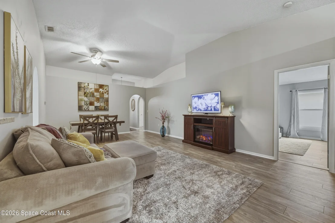 Photo of 2124 Spring Creek Circle NE