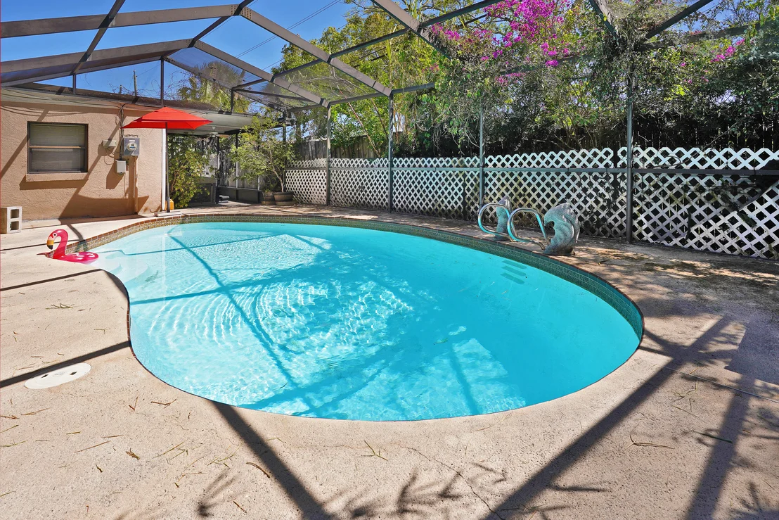 Photo of 1081 Madrid Road