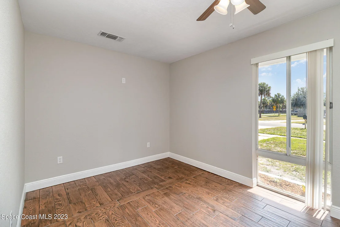 Photo of 470 Espanol Avenue
