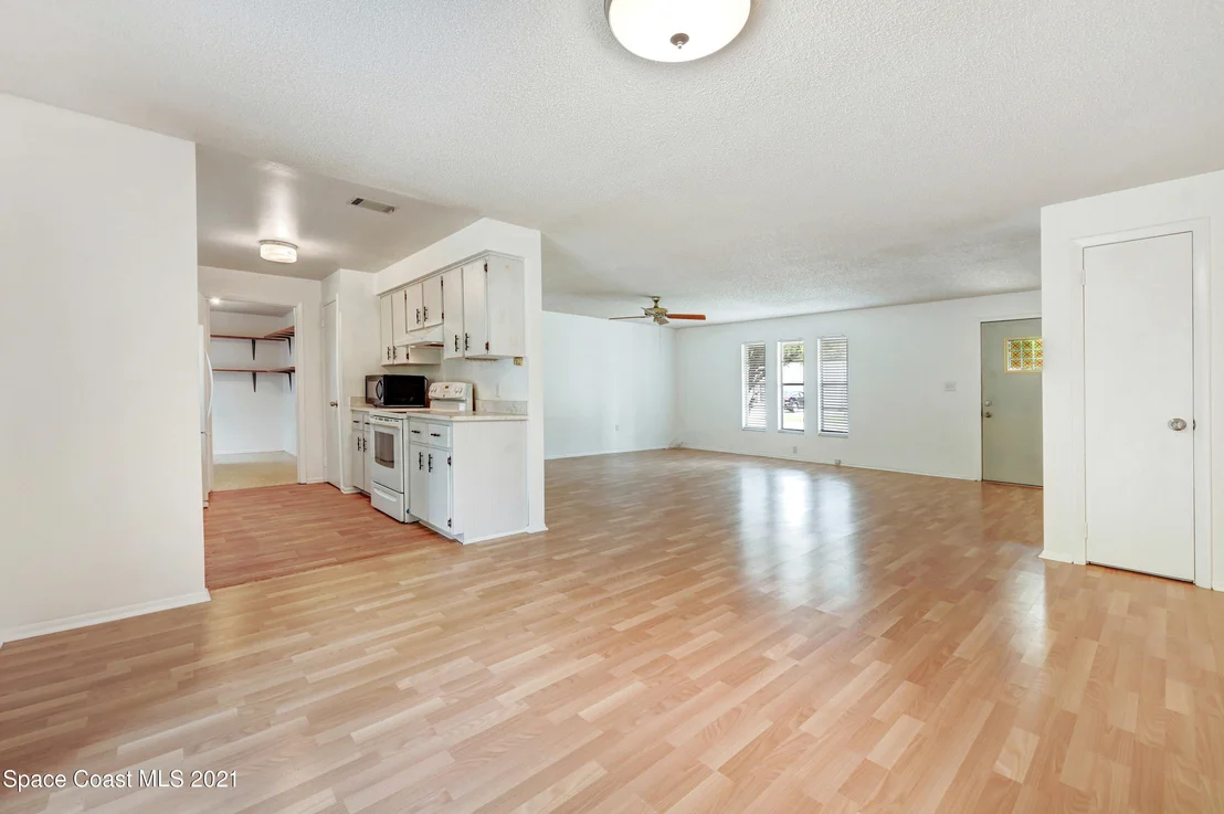 Photo of 1123 Hermosa Drive