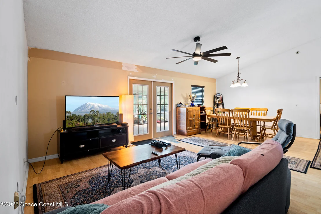 Photo of 5730 Friendly Street