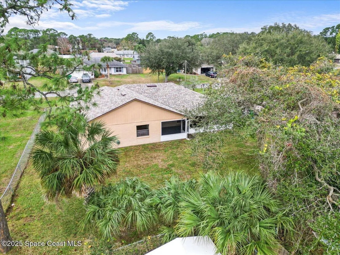 Photo of 6845 Harp Avenue
