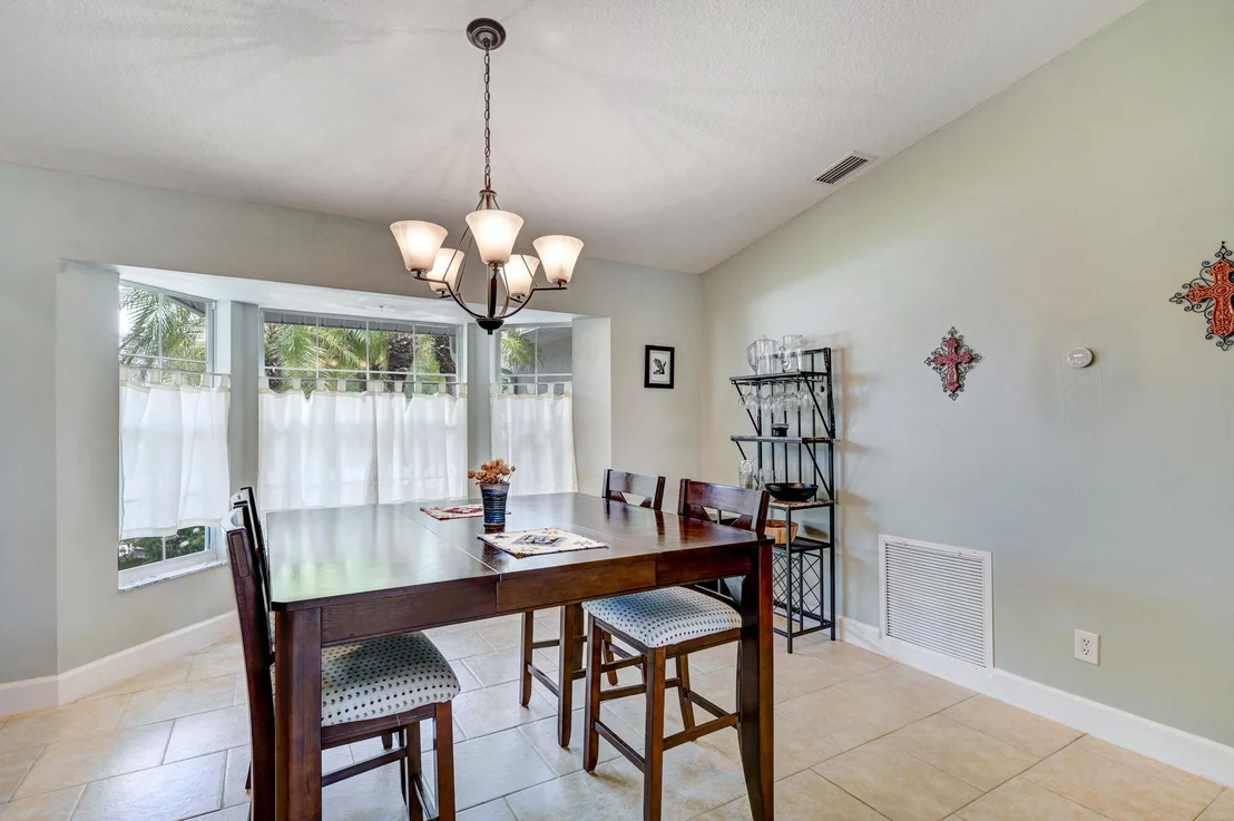 Photo of 4925 Buttonwood Drive