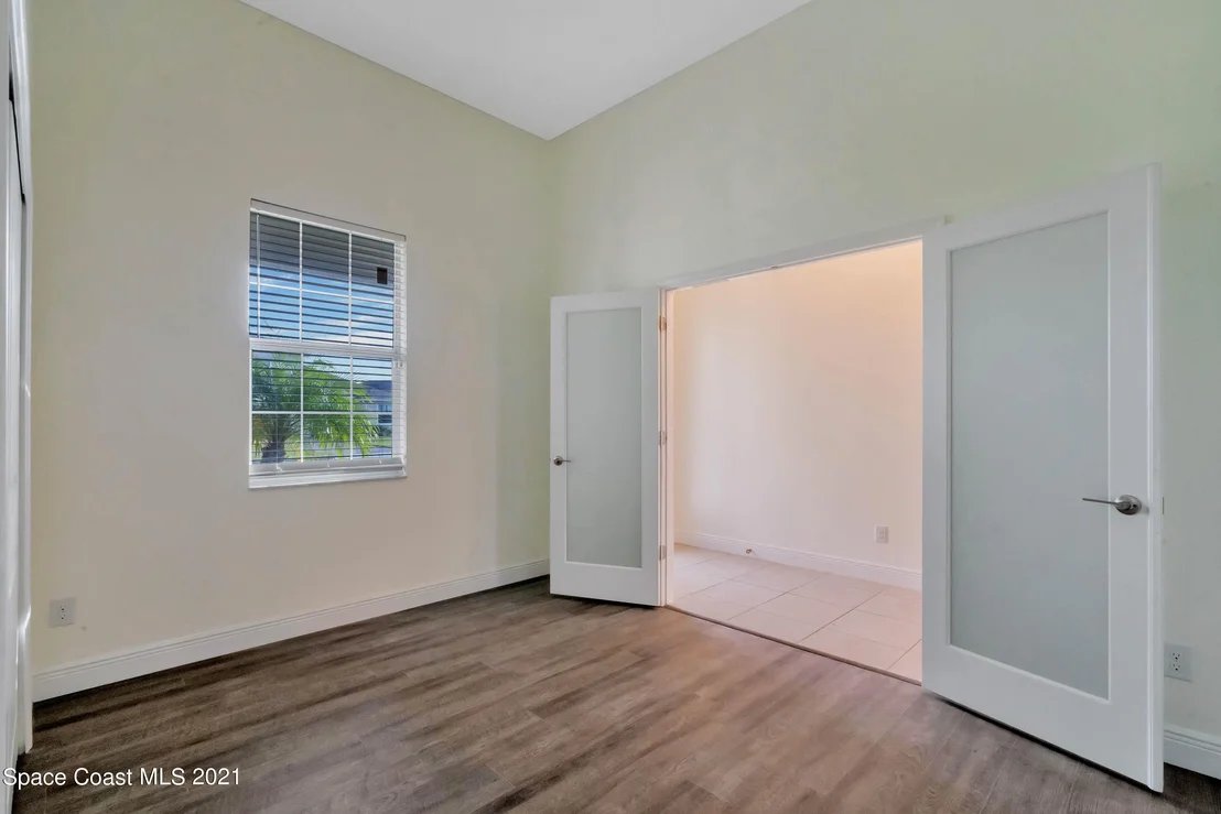Photo of 7357 Bluemink Lane