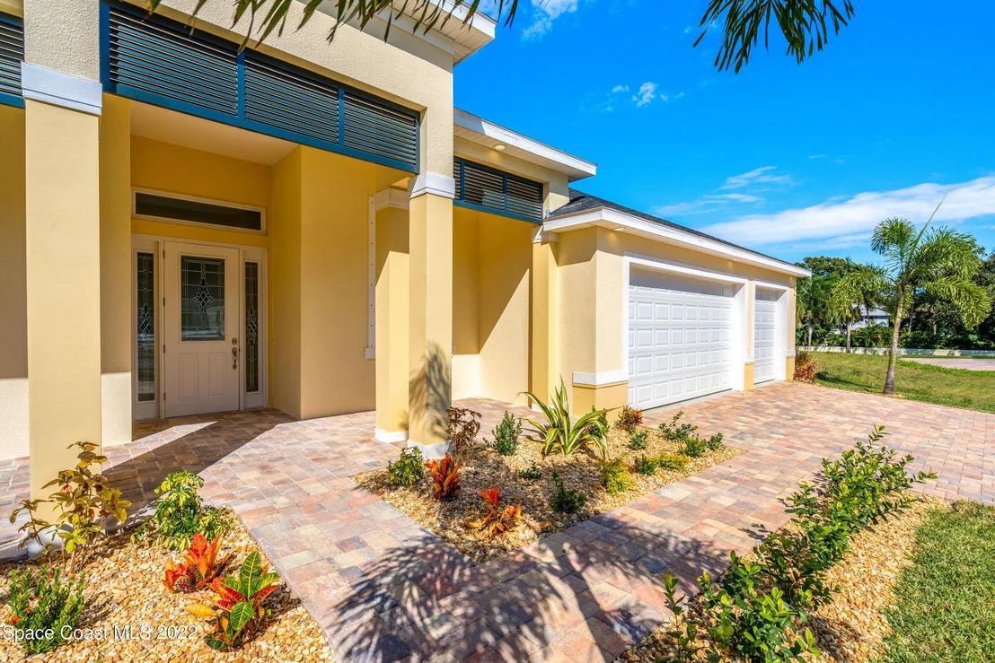 Photo of 40 Loch Ness Drive