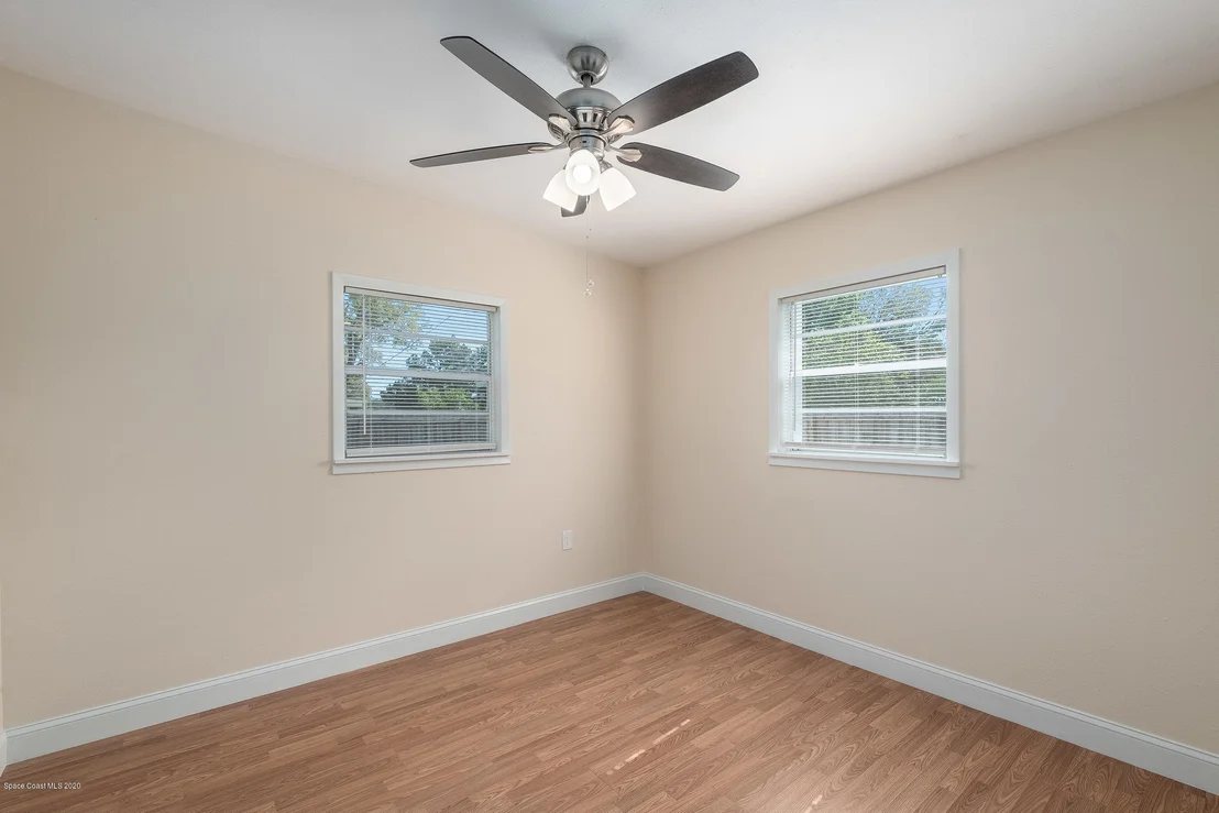 Photo of 1933 Elmwood Drive
