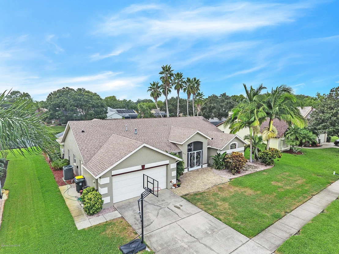 Photo of 943 Pelican Lane