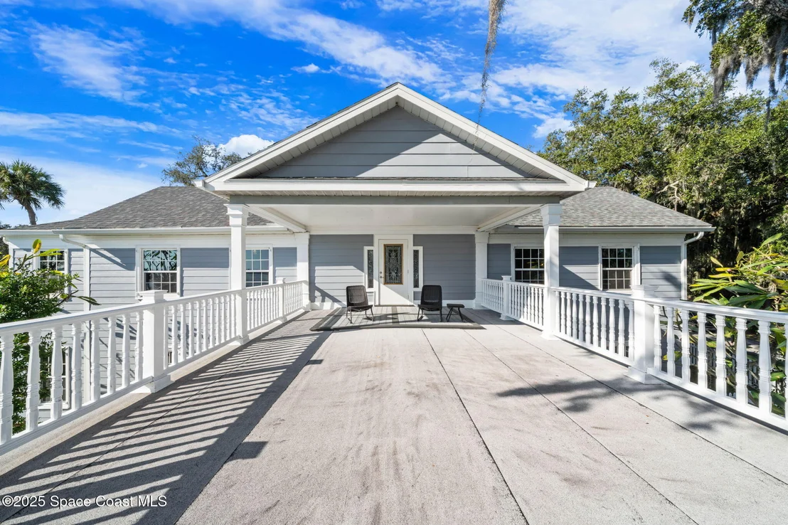 Photo of 875 N Indian River Drive