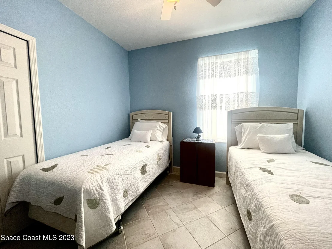 Photo of 471 Carley Lane