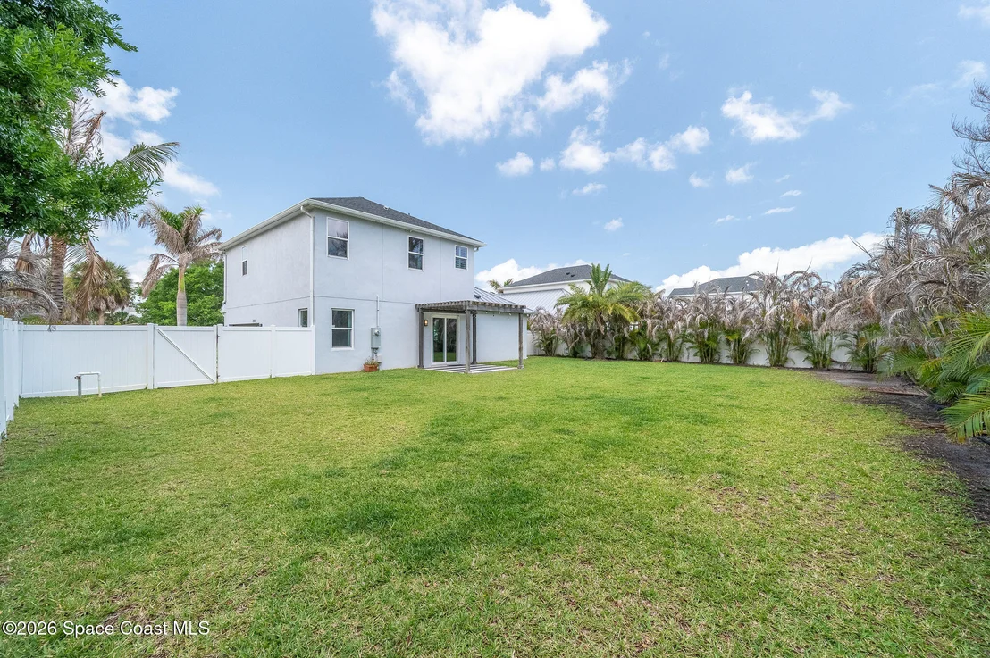 Photo of 2093 Greenway Drive