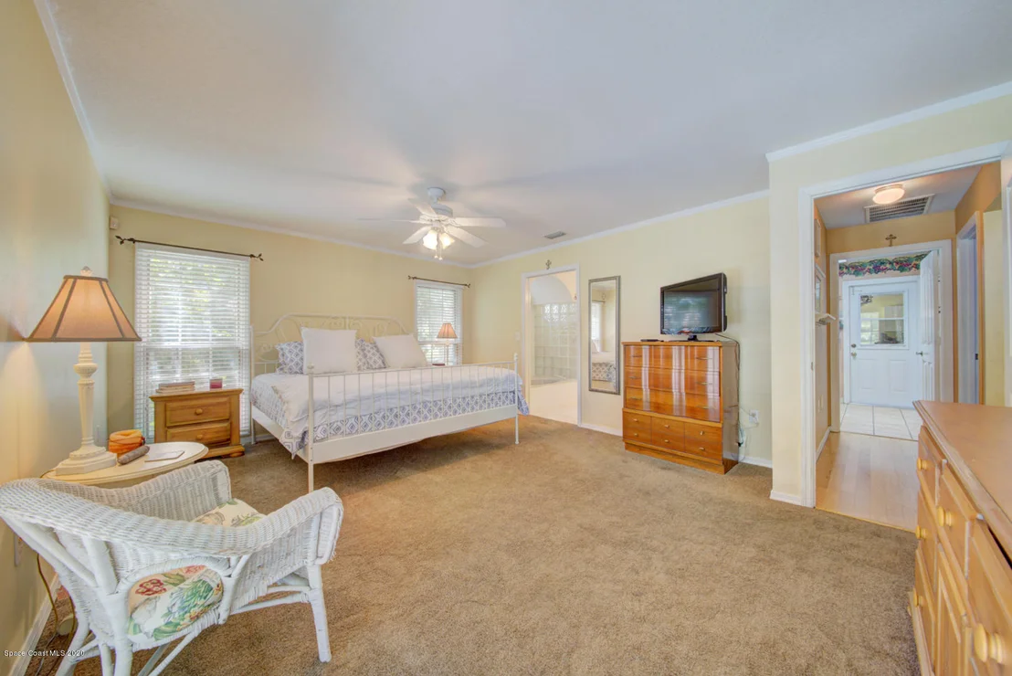 Photo of 2164 Royal Oaks Drive