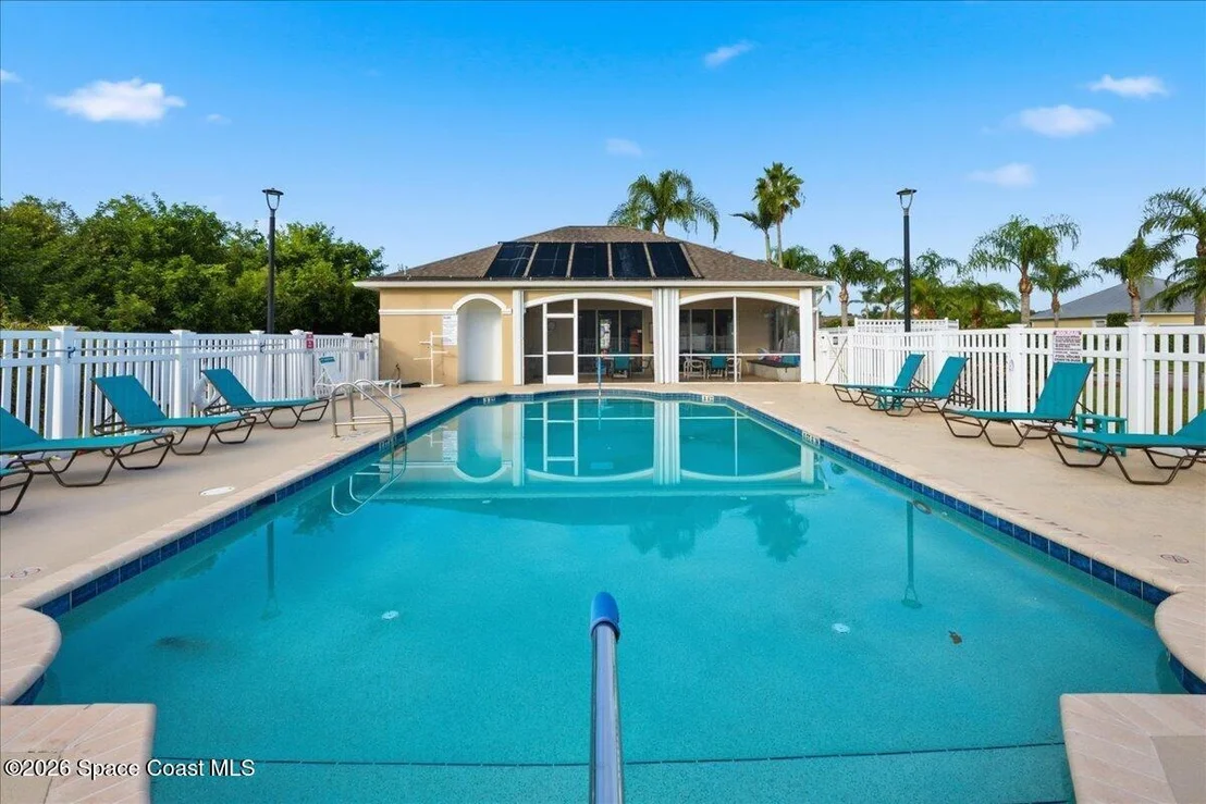 Photo of 4570 Portage Trail