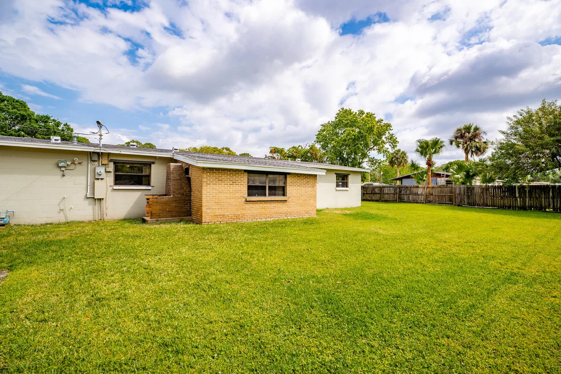 Photo of 1027 Green Road