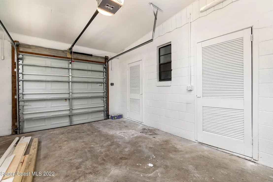 Photo of 1207 Westview Drive W