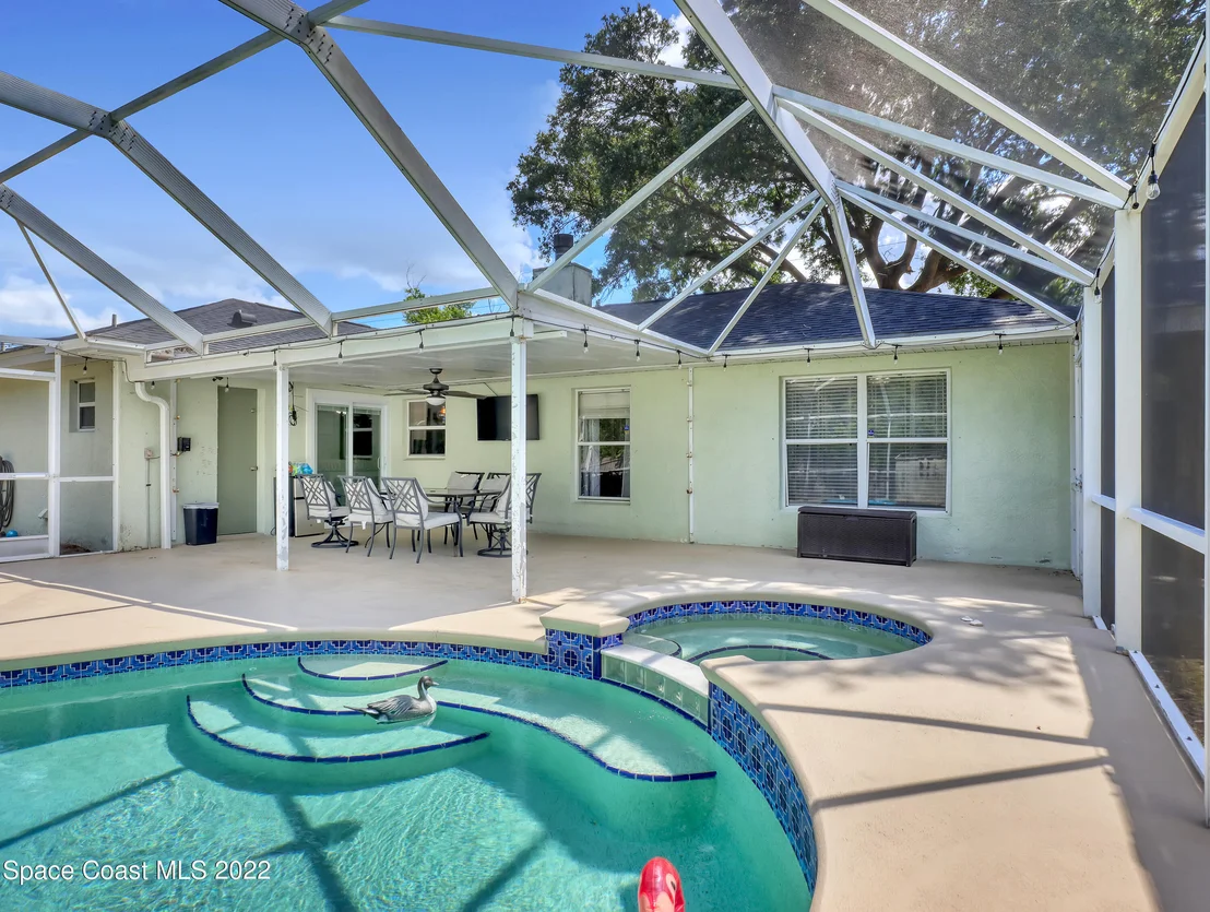 Photo of 6280 Golfview Avenue
