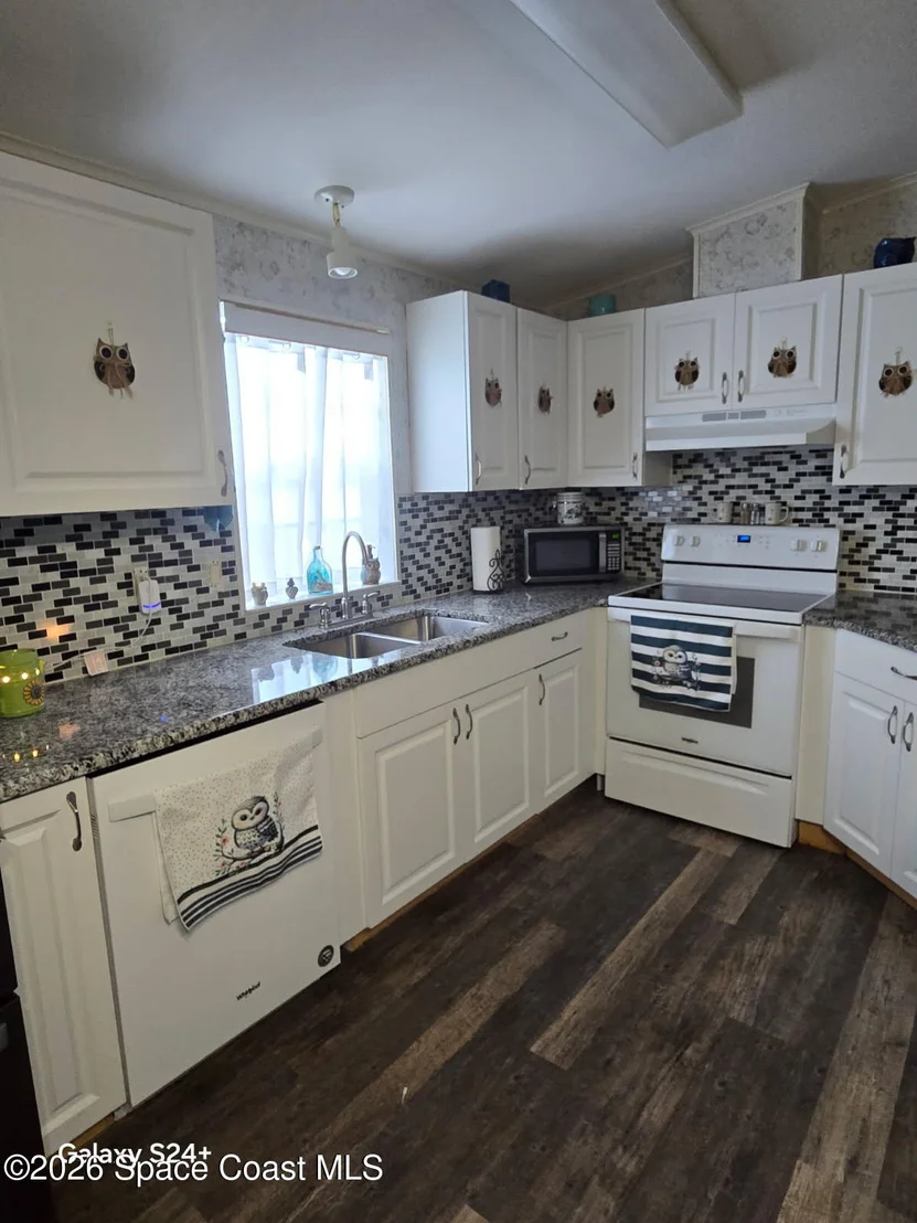 Photo of 858 Pecan Circle