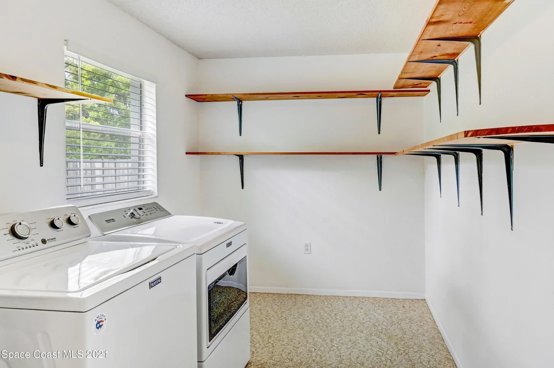 Photo of 1123 Hermosa Drive