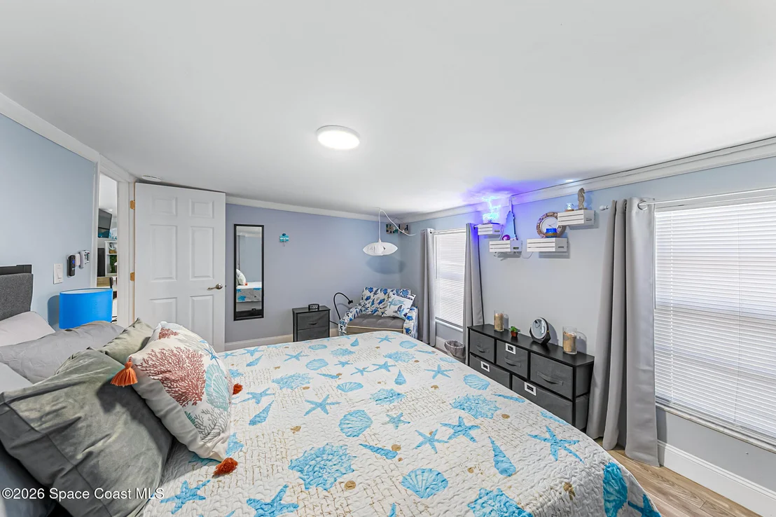 Photo of 329 Pineda Street