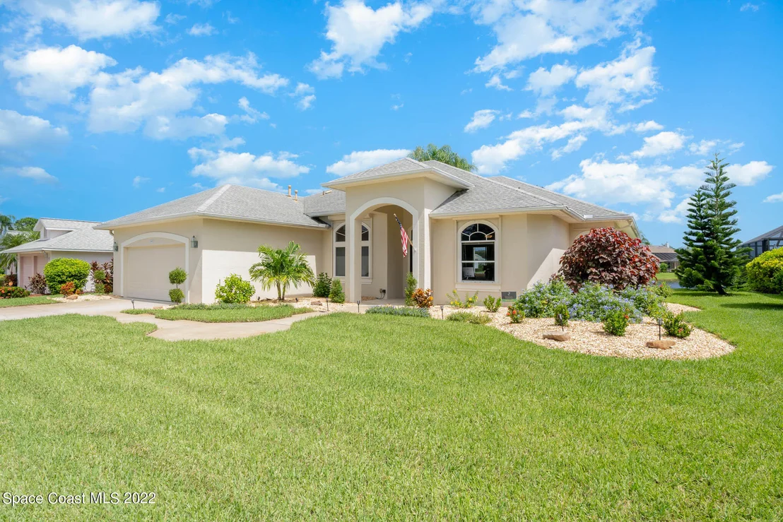 Photo of 993 Wildwood Drive