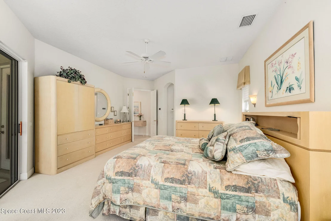 Photo of 1061 Stratford Place