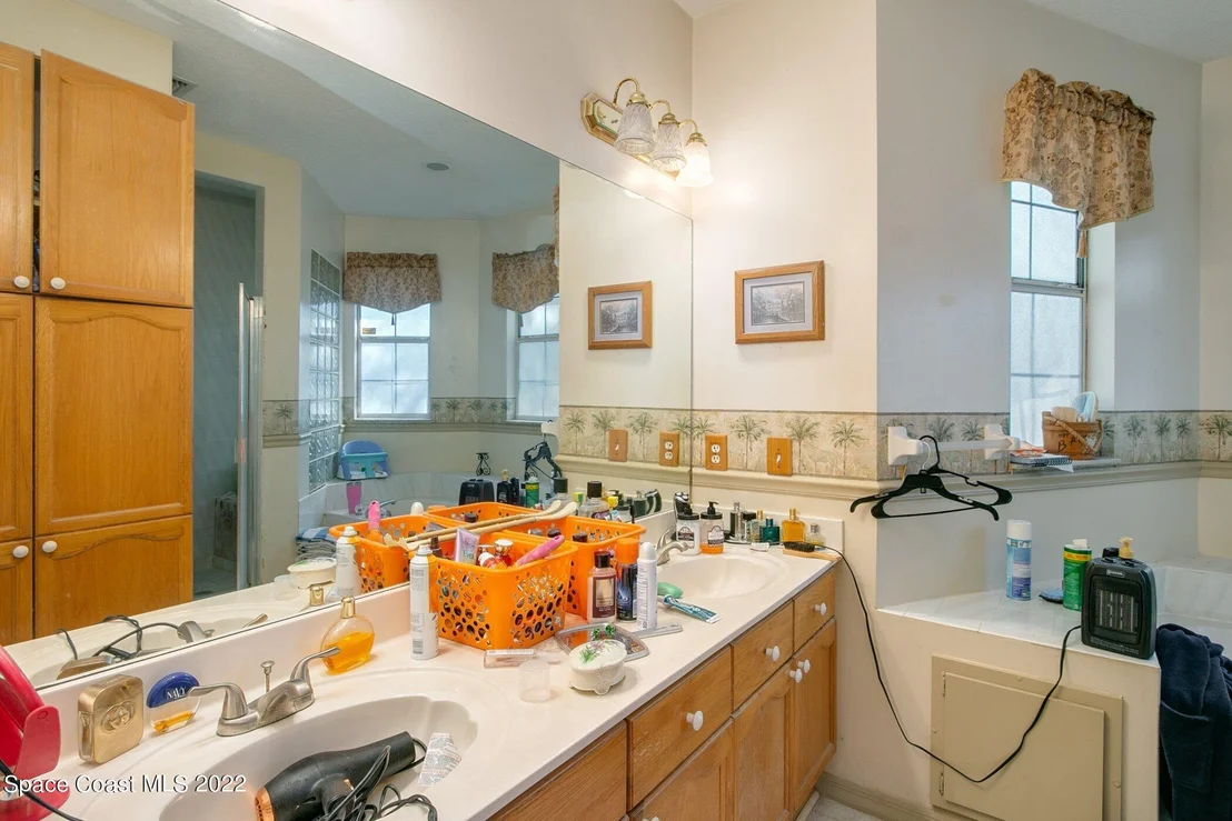 Photo of 6420 Abisco Road