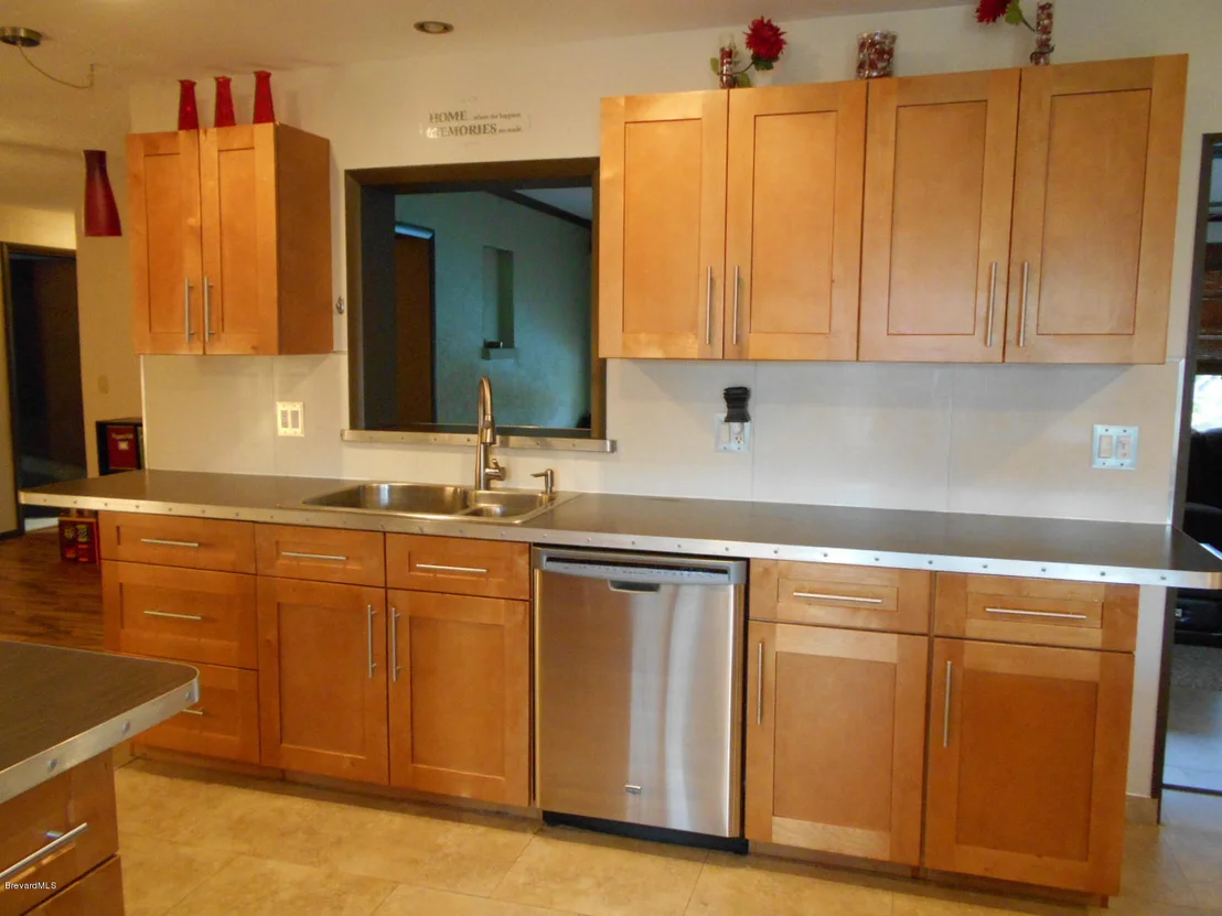 Photo of 612 Cornell Avenue