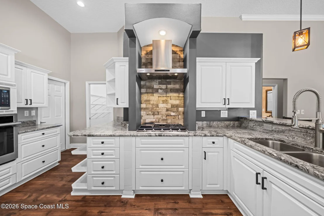 Photo of 842 Thrasher Drive