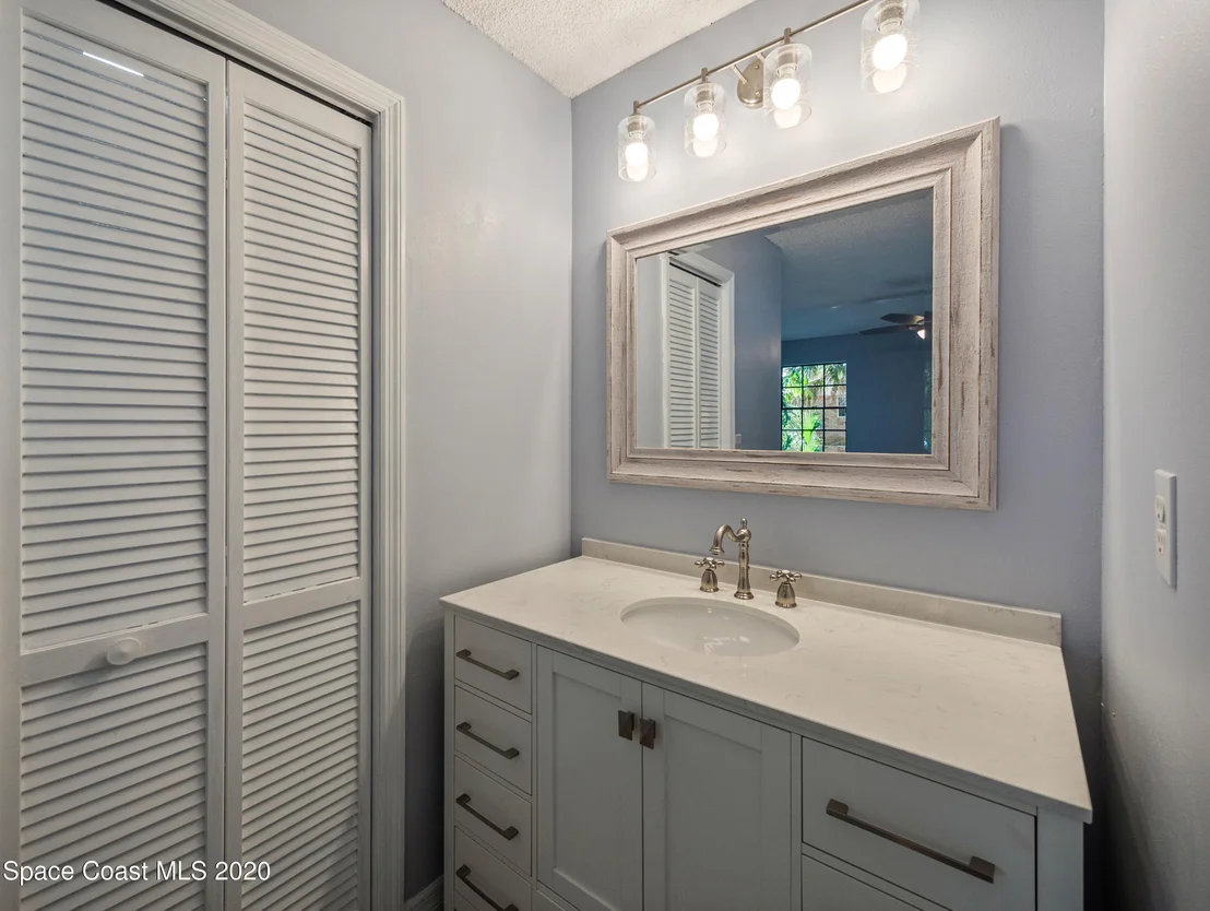 Photo of 5420 Edgewater Court
