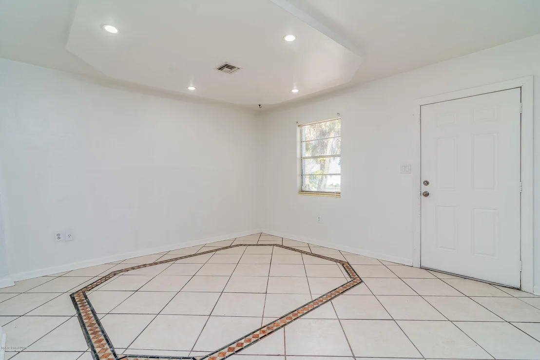 Photo of 428 Audubon Drive