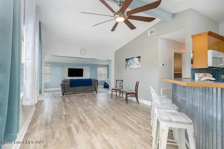 Photo of 351 Avenida Central