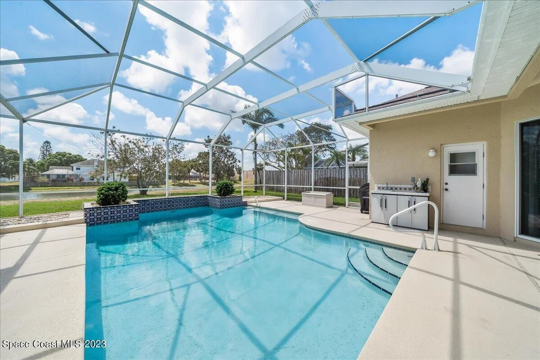 Photo of 2113 Lionel Drive