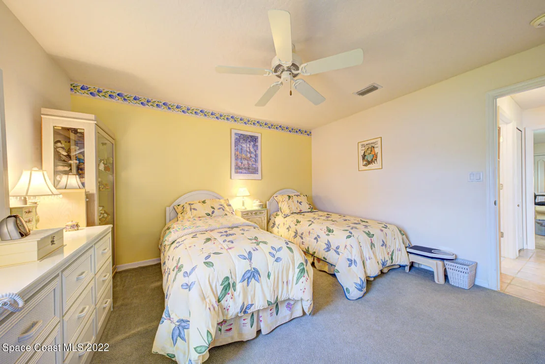 Photo of 5948 Newbury Circle