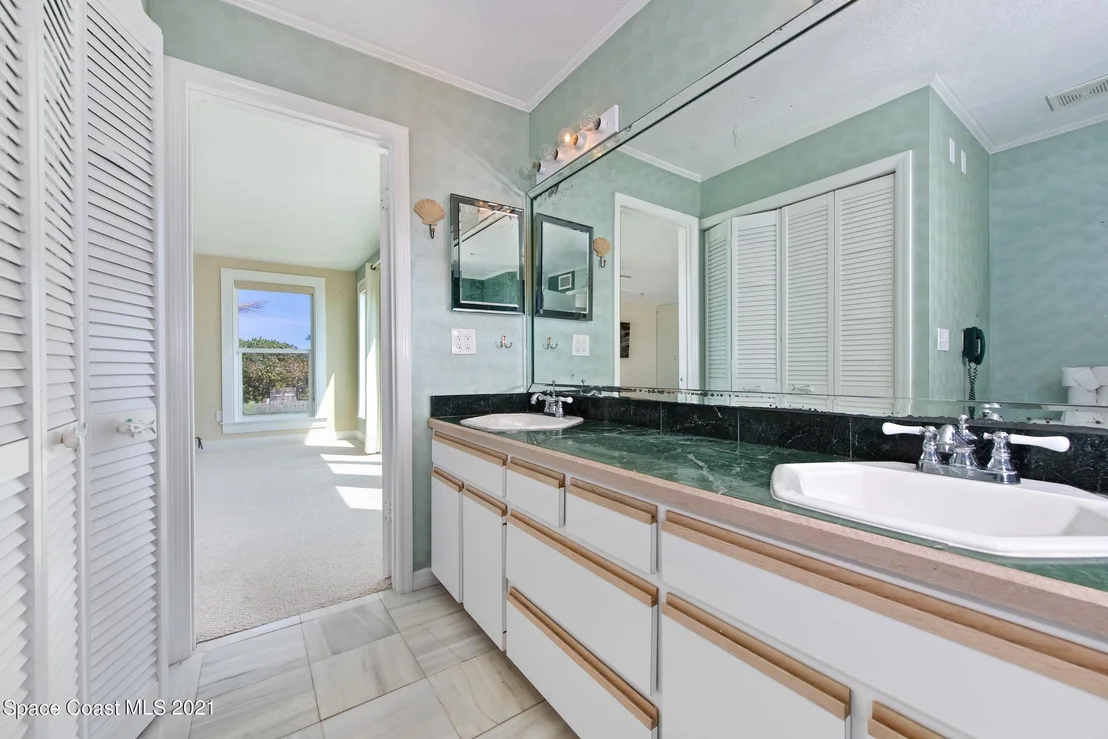 Photo of 2055 N Highway A1a